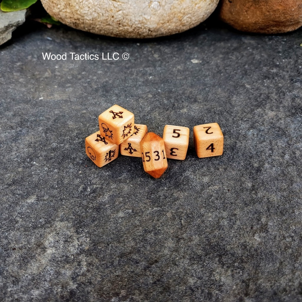 Maple hardwood Blood Bowl Block dice set with Skull, Both Down, Push, Defender Stumbles and Attacker Down Symbols. Include one D8, two D6 and 3 Block Dice.